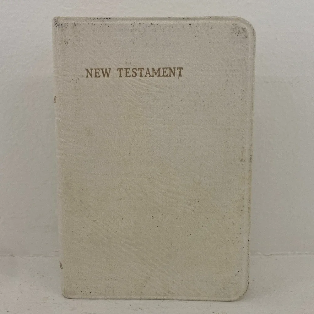 1956 VTG Collins Clear-Type Press New Testament‎ White Pocket Bible Faith Gospel